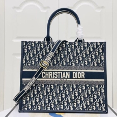 Christian Dior Shopping Bags